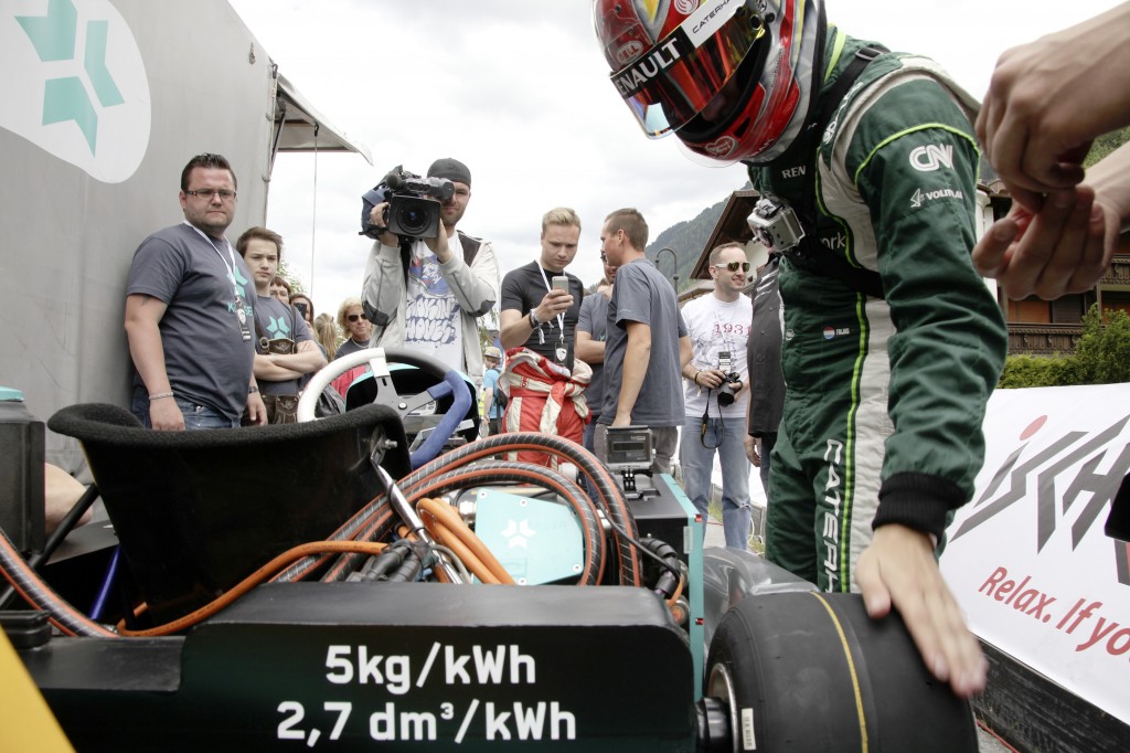 Caterham Formel-1-Testpilot Robin Frijns macht sich bereit zum Showdown.